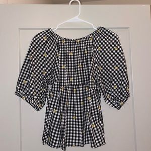 Women’s size small, gingham, floral top with ruffle sleeve
